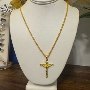 GOLD MOTHER OF PEARL NECKLACE